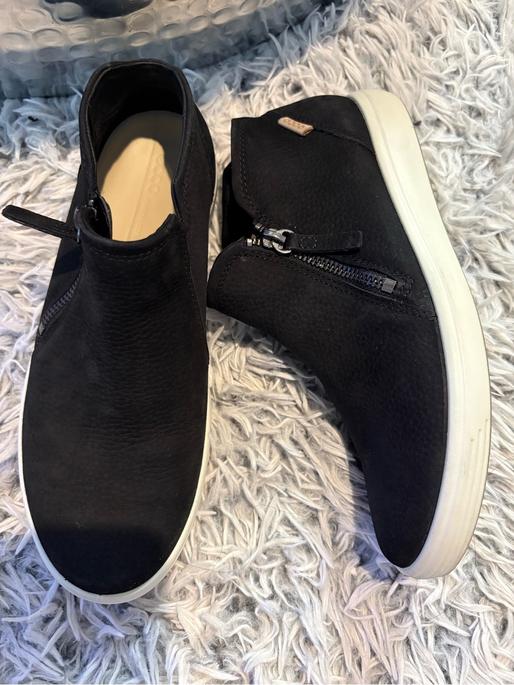 ECCO Soft 7 Low Bootie Black Leather Side Zip Sneaker Boots Shoes 39 🖤 US 8~8.5